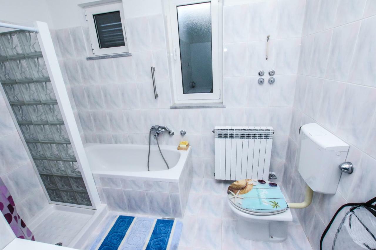 Apartman Mario Apartment Пореч Екстериор снимка